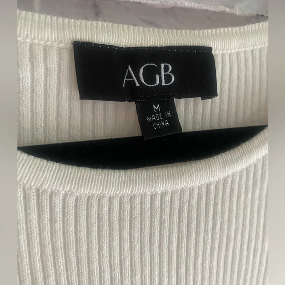 5/$20 Women’s‎ AGB Ribbed Long Sweater Zip Pocket Medium - Picture 2 of 7